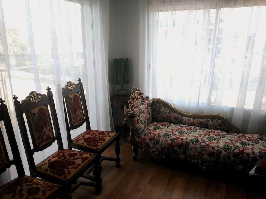 Luxury Apartamenty Pineda de Mar Bagian luar foto