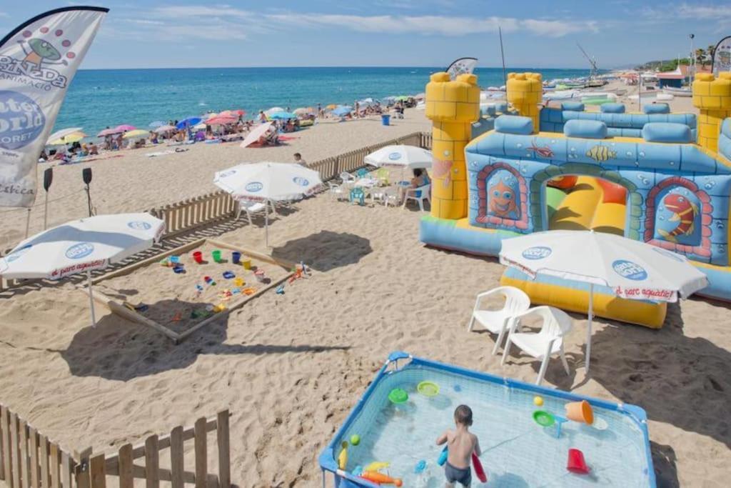 Luxury Apartamenty Pineda de Mar Bagian luar foto
