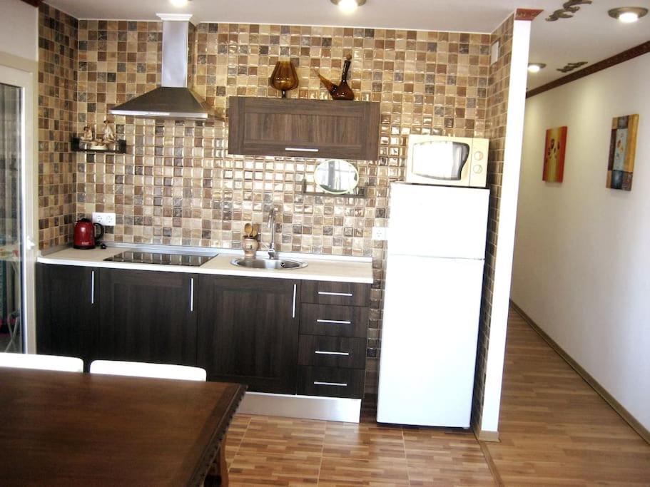 Luxury Apartamenty Pineda de Mar Bagian luar foto